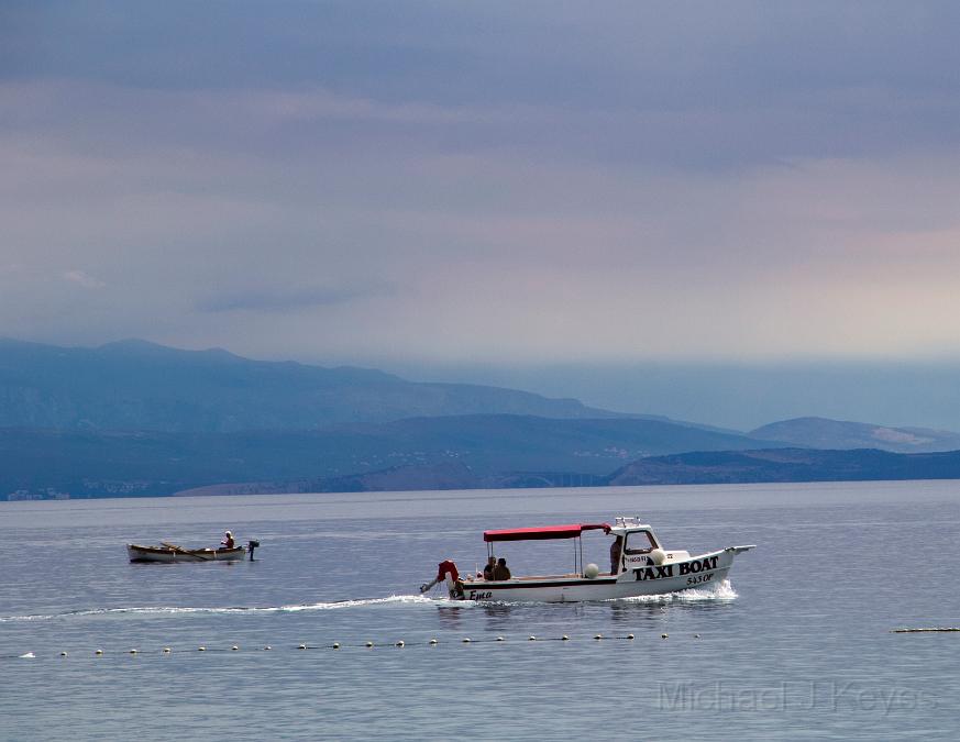 IMG_4208 copy.jpg - Water Taxi, Kavarner Bay